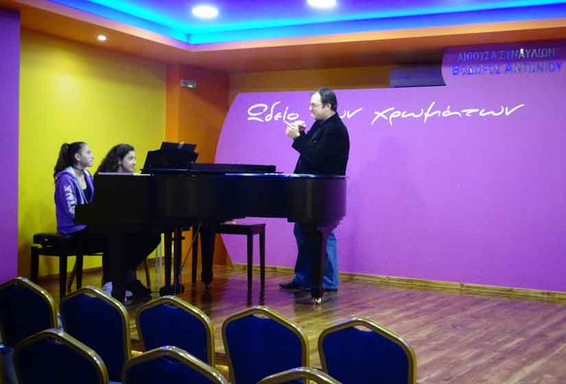 Τίτος Γουβέλης, Σεμινάριο πιάνου